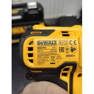 Шуруповерт аккумуляторный DeWALT (24V/5A)