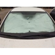 Автомобильный солнцезащитный зонтик на лобовое стекло 78х136 см