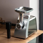 Мясорубка электрическая SOKANY SK-06001 сталь с насадками и решетками 2400 Вт