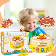 Музыкальная карусель Поймай утку с выпрыгивающими утятами и 2 сачками B.Duck and Friends