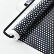 Солнцезащитная шторка рулонная на присосках для автомобиля и дома 40х60 см защита от UV-променей