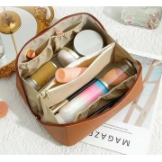 Вместительная косметичка с диагональной застежкой CosmyCase, коричневая