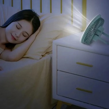 Портативный вентилятор аккумуляторный с кольцевой лампой Breeze Silent Fan беспроводной, 3 режима, регулировка
