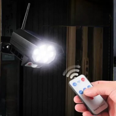 Светодиодный муляж камеры видеонаблюдения с датчиком движения и солнечной панелью BK-36 Фонарь с ПУ