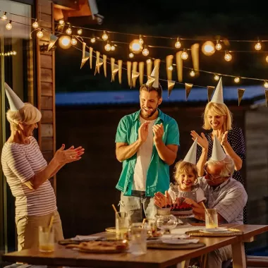 Светодиодная гирлянда 10 метров, 25 LED, статический режим, питание 220В Светодиодная гирлянда 10 метров, 25 LED, статический режим, питание 220В