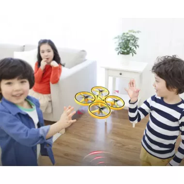 Квадрокоптер Tracker з керуванням від руки жестів, LED підсвічування Квадрокоптер Tracker з керуванням від руки жестів, LED підсвічування