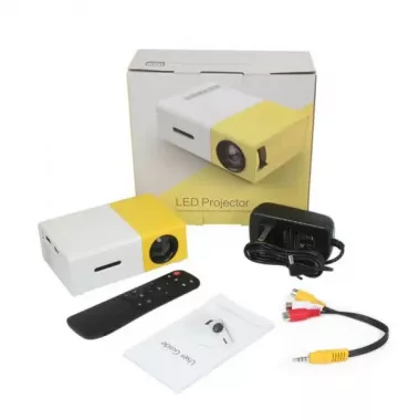 Портативний проектор з динаміком Led Projector YG300