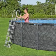 Каркасный круглый бассейн 549х132 см на 26 000 л с фильтр-насосом, лестницей, тентом Bestway 561KC