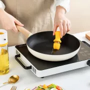 Стеклянный дозатор оливкового масла с щеткой 630мл 2 в 1, силиконовая капельница для измерения бутылки для приготовления пищи и щетка для выпечки