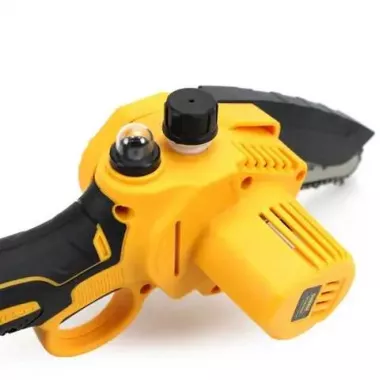 Аккумуляторная мини пила DCM160N (24V, 4AH, шина 20 см) с полуавтоматической смазкой цепи