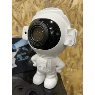 Лазерний нічник-проектор Астронавт зоряне небо з картриджем Лазерний нічник-проектор Астронавт зоряне небо з картриджем