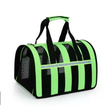 Зеленый Сумка переноска для кошек и собак CosmoPet CP-46
