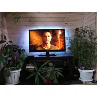 Стрічка світлодіодна RGB 5050 2м з пультом для підсвічування телевізора, монітора, меблів від USB