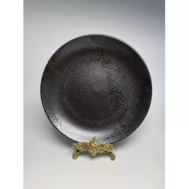 Керамическая тарелка с темным фактурным узором 26 см