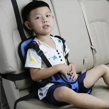 Бескаркасное детское автокресло, кресло для ребенка в машину, детское автомобильное кресло Бескаркасное детское автокресло, кресло для ребенка в машину, детское автомобильное кресло