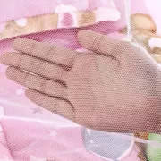 Детская переносная складная кроватка с москитной сеткой / Бескаркасная детская кроватка Розовая