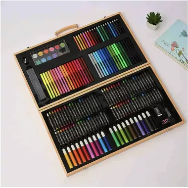 Детский набор для рисования и творчества 180 предметов в деревянном чемодане