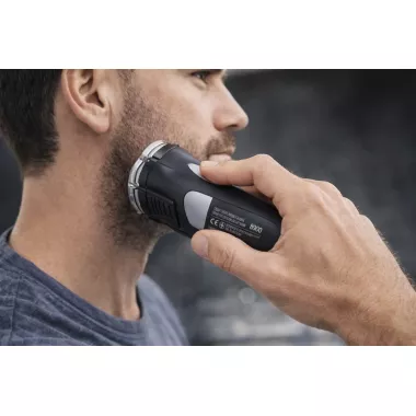 Электробритва со встроенным откидным триммером SK III 8900