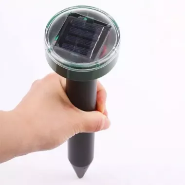 Отпугиватель кротов и насекомых Garden Solar Отпугиватель кротов и насекомых Garden Solar