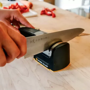 Точилка ручная кухонная Work Sharp Kitchen Pull Through Sharpener Точилка ручная кухонная Work Sharp Kitchen Pull Through Sharpener