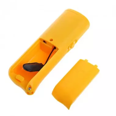 Ультразвуковой отпугиватель собак AD 100 с фонариком Ультразвуковой отпугиватель собак AD 100 с фонариком