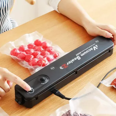 Вакууматор Vacuum Sealer вакуумный упаковщик для еды, бытовой вакууматор черный Вакууматор Vacuum Sealer вакуумный упаковщик для еды, бытовой вакууматор черный