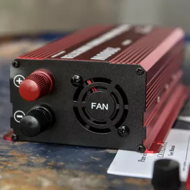 Инвертор преобразователь Carspa 2000W чистый синус Инвертор преобразователь Carspa 2000W чистый синус