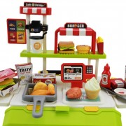 Детская игрушечная кухня