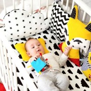 Підвіска-бортик для ліжечка