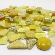 Набор стеклянных камешков для мозаики 6505, 200 грамм, 150-180 шт, 4 мм, желтый