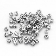 Декоративные бусинки для творчества Алфавит Кубики Dom Busin УТ000004425 в упаковке 130 шт