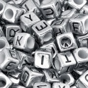 Декоративные бусинки для творчества Алфавит Кубики Dom Busin УТ000004425 в упаковке 130 шт