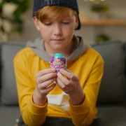 Іграшка-сюрприз у яйці