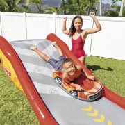 Водна надувна гірка