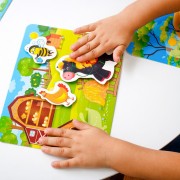 Настільна гра для дітей Хто де живе? VT1302-26