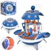 Детский стол с инструментами