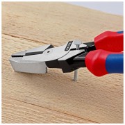 Плоскогубцы комбинированные KNIPEX 09 01 240