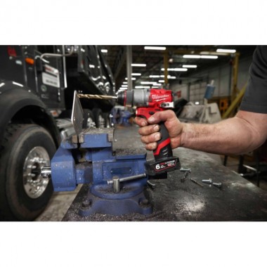 Дриль-шуруповерт акумуляторний безщітковий ударний MILWAUKEE M12 FPD2-202X (37Нм) (ЗУ+2Х2Ач+HDкейс)