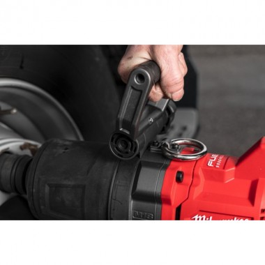 Гайковерт высокомоментный 1'' (2711Нм)  MILWAUKEE M18 FUEL ONEFHIWF1DS-0C с рукояткой