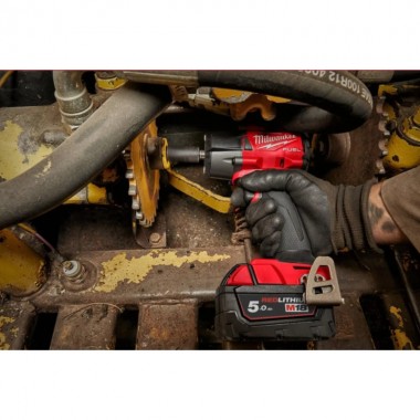 Гайковерт импульсный компактный 1/2" (745 Нм) с фрикционным кольцом MILWAUKEE M18 FUEL FMTIW2F12-0