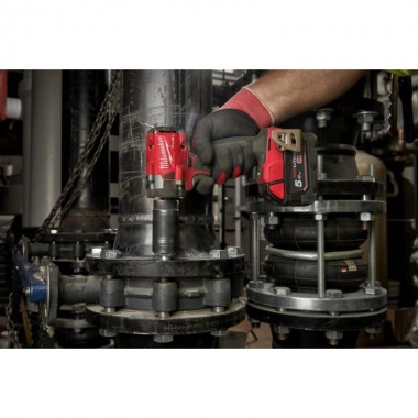 Гайковерт высокомоментный MILWAUKEE 1/2" (339 Нм) MILWAUKEE M18 FUEL FIW2P12-0X фиксацией пином