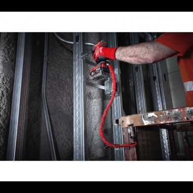 Страховочный эластичный строп для электроинструмента весом до 4.5 кг MILWAUKEE 4932471351 Страховочный эластичный строп для электроинструмента весом до 4.5 кг MILWAUKEE 4932471351