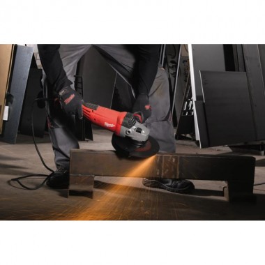 Углошлифовальная машина MILWAUKEE 230 мм AGV 22-230 E рукоятка AVS Углошлифовальная машина MILWAUKEE 230 мм AGV 22-230 E рукоятка AVS