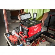 Зарядное устройство/фонарь MILWAUKEE M18 POALC-0 4933478120
