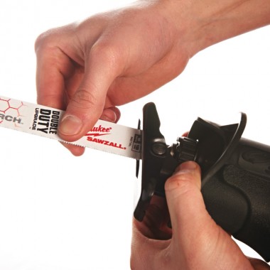 Пила шабельна MILWAUKEE, SSPE 1500 X, 1500Вт (затискач для кріплення полотна, полотно SAWZALL, 4 м кабель, HD кейс)