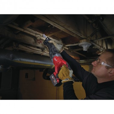 Пила сабельная аккумуляторная MILWAUKEE, M18 BSX-402C (ЗУ, 2х4Ач, кейс)