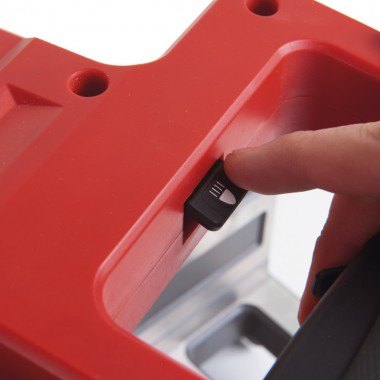 Пила торцювальна акумуляторна з протяжкою MILWAUKEE, M18 FMS190-0, діаметр 190мм  (каркас, аксесуари)