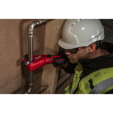 Акумуляторний труборіз по неіржав. сталі MILWAUKEE M12PCSS-202C (+2 акумулятори, зарядний пристрій, HD кейс) Акумуляторний труборіз по неіржав. сталі MILWAUKEE M12PCSS-202C (+2 акумулятори, зарядний пристрій, HD кейс)