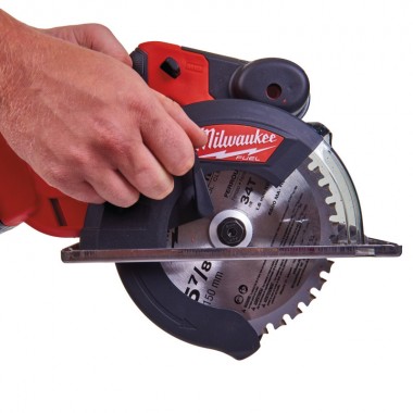 Циркулярная пила диаметр диска 150мм MILWAUKEE M18 FUEL FMCS-0X 4933459192 Циркулярная пила диаметр диска 150мм MILWAUKEE M18 FUEL FMCS-0X 4933459192