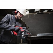 Пила дискова ручна по металу акумуляторна по металу MILWAUKEE, M18 FMCS-0X, O150мм (+ диск, HD кейс)